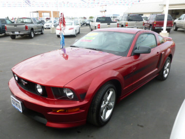 2007 Ford Mustang GT Deluxe Coupe 2D